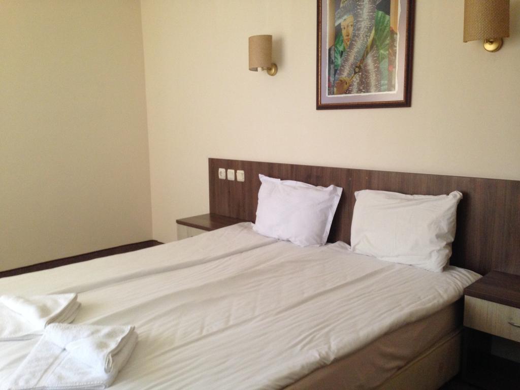 Hotel Laguna لوزينيتس المظهر الخارجي الصورة