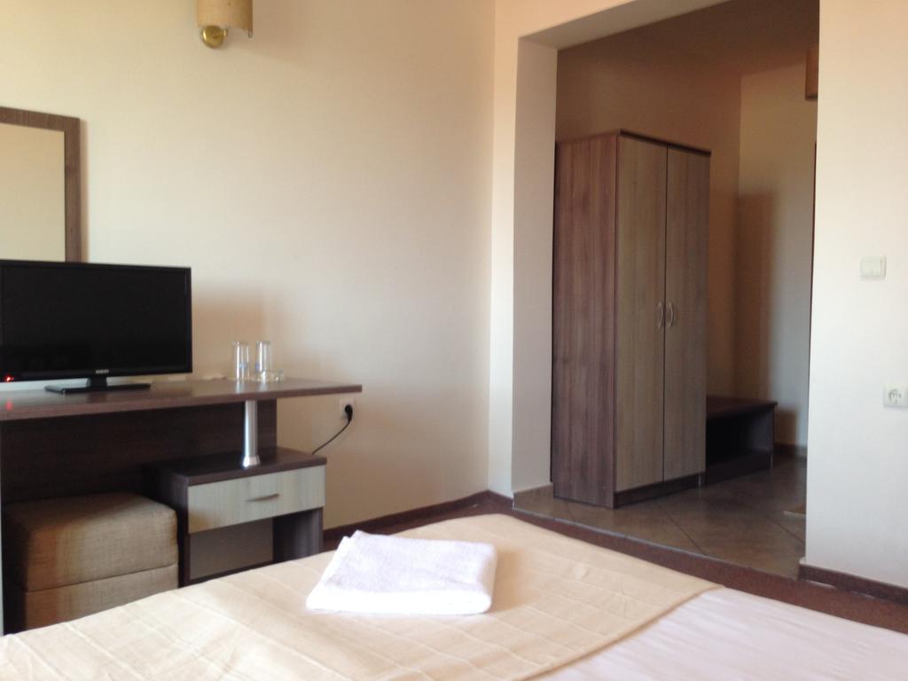 Hotel Laguna لوزينيتس المظهر الخارجي الصورة